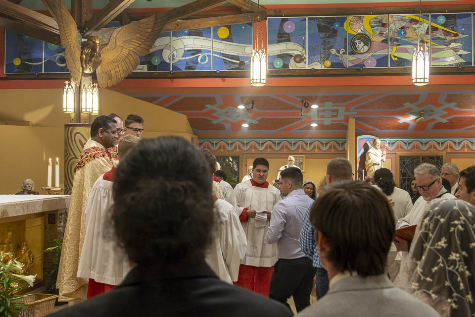 2026-StMary-EasterVigil (130 of 215).jpg